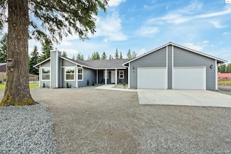 185 Leo Ln, Moyie Springs, ID 83845