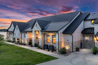 18280 Red Oak Dr, Mabank, TX 75156