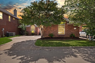 4418 Spring Garden Dr, Arlington, TX 76016
