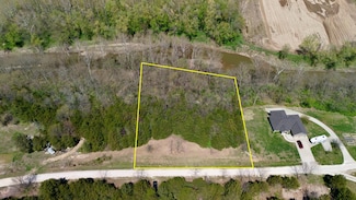 1307 Tara Rd, Jefferson City, MO 65101