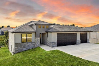 22041 Elderberry Rd, Glenwood, IA 51534