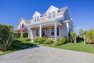 4 Hydrangea Ln, Nantucket, MA 02564
