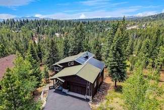 12391 Stockholm Way, Truckee, CA 96161
