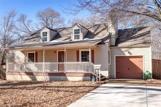 7632 Hadley St, Overland Park, KS 66204