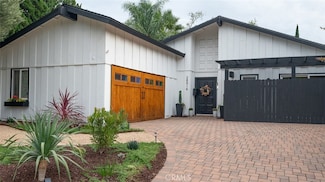 28916 Valley Heights Dr, Agoura Hills, CA 91301