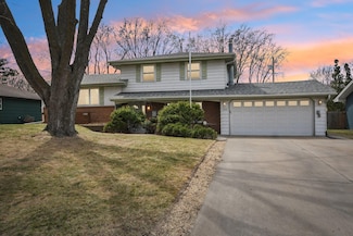 5401 Rhode Island Ave N, New Hope, MN 55428