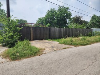 2425 Calvin Ave, Houston, TX 77088