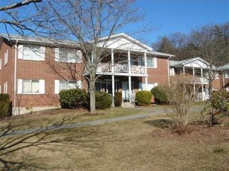 15 Bayberry Dr Unit 1, Sharon, MA 02067