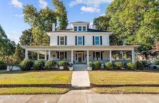 121 E 2nd St Unit 203, Washington, NC 27889