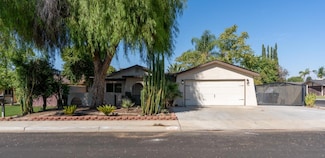 1475 Browning Ave, Clovis, CA 93611