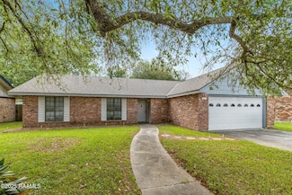 4512 E Meadow Ln, Lake Charles, LA 70605