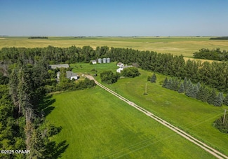 11381 86th St NE, Osnabrock, ND 58269