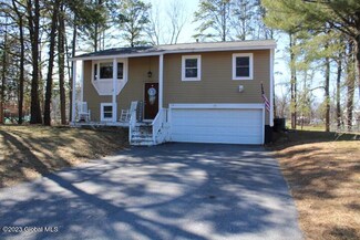 30 Red Coach Trail, Ballston Spa, NY 12020