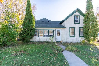 812 W Lincoln St Unit 1&2, Augusta, WI 54722