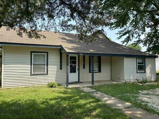 508 W 5th St, Lebo, KS 66856
