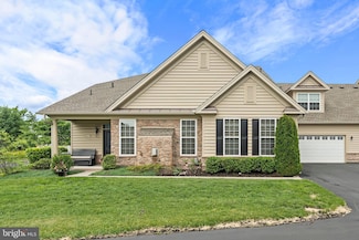 1255 Webb Dr, Perkasie, PA 18944
