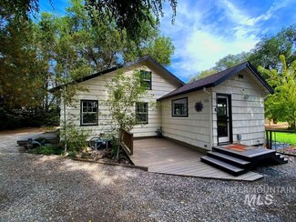 1034 Maurice St, Twin Falls, ID 83301