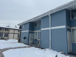 8877 N Swan Rd Unit B, Milwaukee, WI 53224