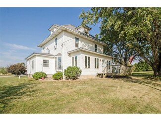 717 Jackson Ave, Mechanicsville, IA 52306