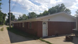 318 W 6th Ave, Belle Plaine, KS 67013