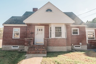 7 Park St, South Hamilton, MA 01982