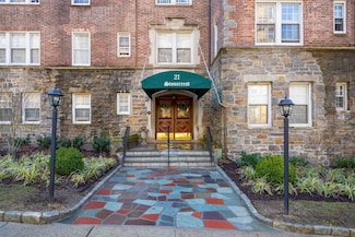 21 N Chatsworth Ave Unit 3G, Larchmont, NY 10538