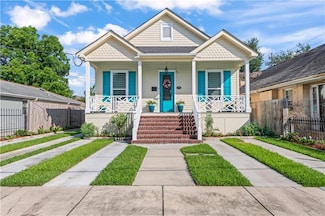 2828 Mistletoe St, New Orleans, LA 70118