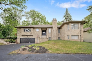 14510 Minnehaha Place, Wayzata, MN 55391