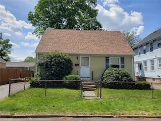 122 Elder St, Lincoln, RI 02865