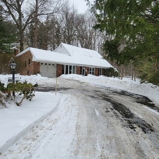 540 Edgevale Dr, Erie, PA 16509