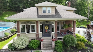 731 W Main St, Leesport, PA 19533