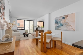 106-20 70th Ave Unit 5-C, Forest Hills, NY 11375