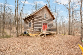 6675 Christianburg Rd, Columbus, IN 47201