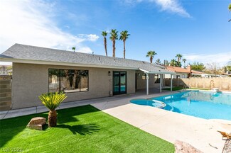 340 Esquina Dr, Henderson, NV 89014