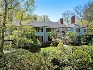 21 Sargent Crossway, Brookline, MA 02445
