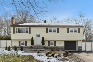 4 Diamond Ave, Salem, NH 03079