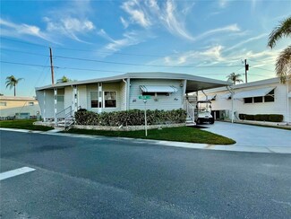 34462 Palm Dr, Pinellas Park, FL 33781