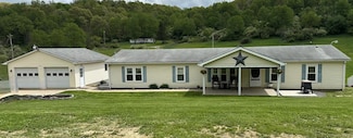 1367 Arner Rd, Chester, WV 26034