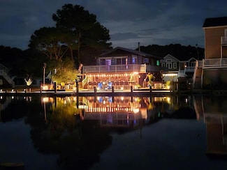 38002 Sailors Ct, Greenbackville, VA 23356