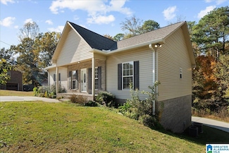 908 Azalea Rd, Oneonta, AL 35121