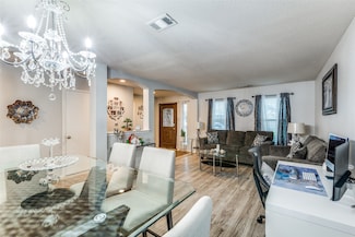 9813 Jericho Ln, Fort Worth, TX 76108