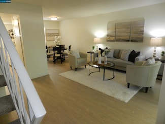 5457 Roundtree Place Unit I, Concord, CA 94521