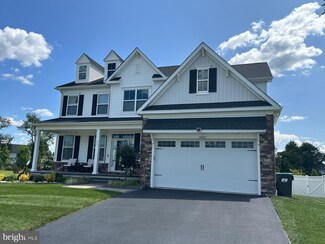 317 Appleford Cir, Bear, DE 19701