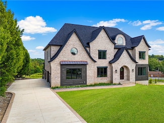 1651 Hollow Tree Dr, Upper Saint Clair, PA 15241