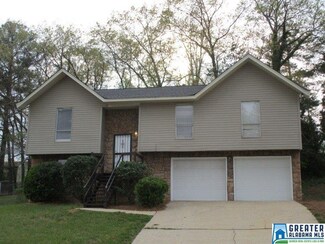 656 Candle Ln, Birmingham, AL 35214