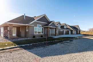 1036 Saba Blvd, Mankato, MN 56001