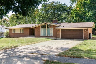 18 Golfview Place, Dekalb, IL 60115