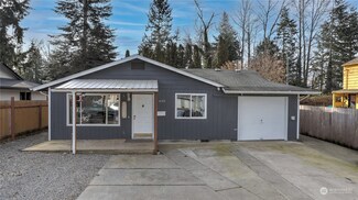 438 Harrison St, Sumner, WA 98390