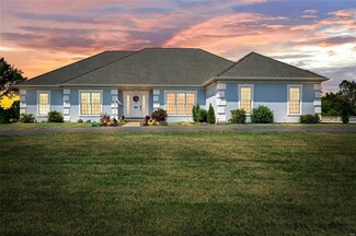 1157 N Moore St, Waterloo, IL 62298