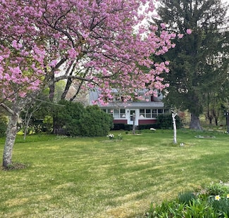 241 Fisher St, Walpole, MA 02081